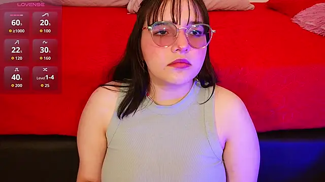 Gaby99  online show from September 2025 10:32:01 PM