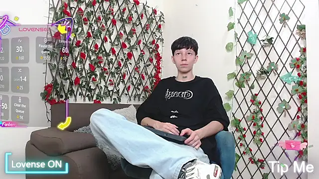 LiamBrown09 online show from March 2026 07:25:01 PM