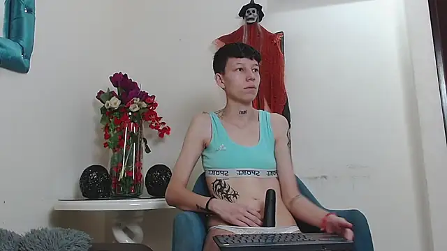 LiamBrown09 online show from October 2025 07:14:02 PM