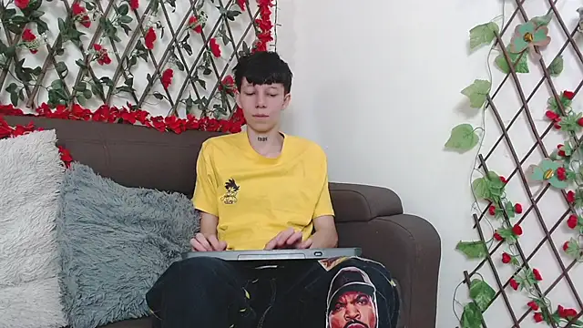 LiamBrown09 online show from March 2026 07:07:02 PM