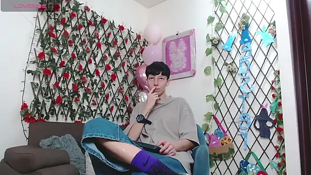 LiamBrown09 online show from March 2026 07:15:02 PM