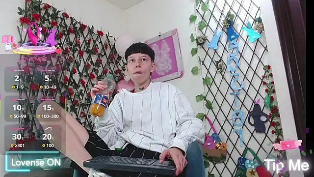 LiamBrown09 online show from April 2026 07:18:01 PM