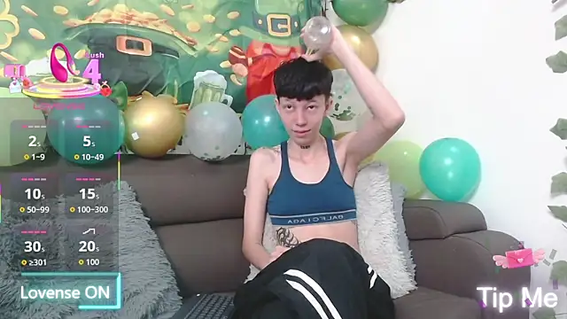 LiamBrown09 online show from March 2026 07:52:01 PM