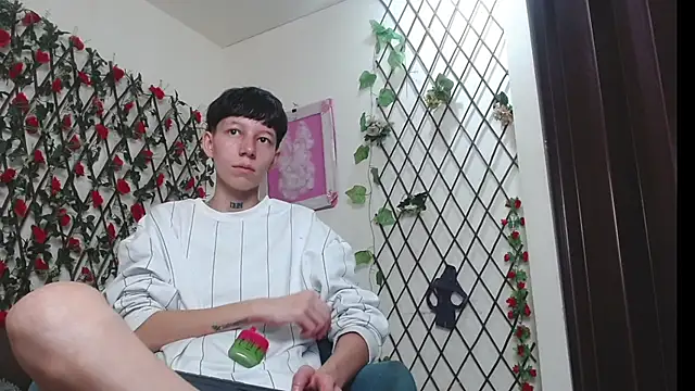 LiamBrown09 online show from April 2026 07:10:02 PM