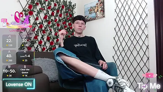 LiamBrown09 online show from February 2026 07:24:01 PM