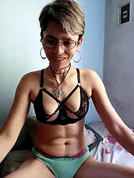 Lulypsicologasexual online show from November 2025 07:06:01 PM