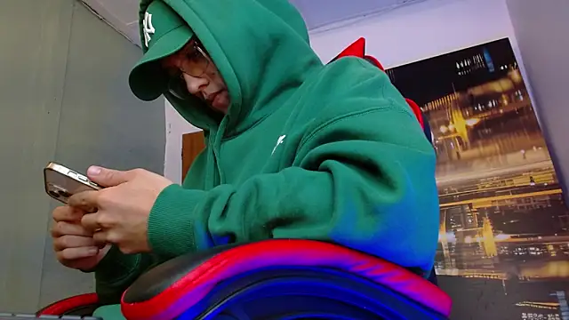 alexgiraldo   online show from May 2026 12:01:01 PM