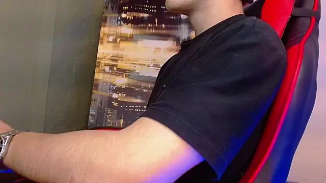 alexgiraldo   online show from May 2026 01:47:02 PM