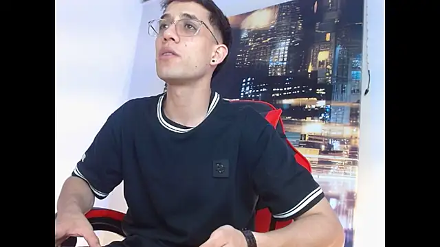 alexgiraldo   online show from March 2026 05:19:01 PM