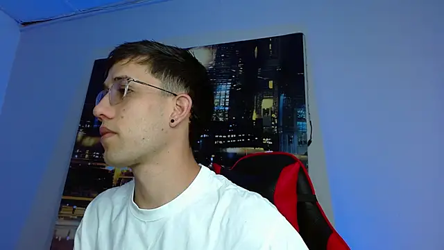 alexgiraldo   online show from March 2026 02:06:01 PM