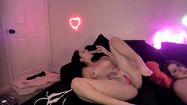 torithequeen online show from October 2025 02:08:01 PM