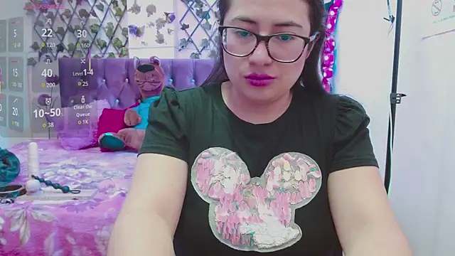 Estrella  sex online show from October 2025 08:35:01 PM