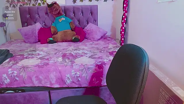 Estrella  sex online show from October 2025 08:08:02 PM