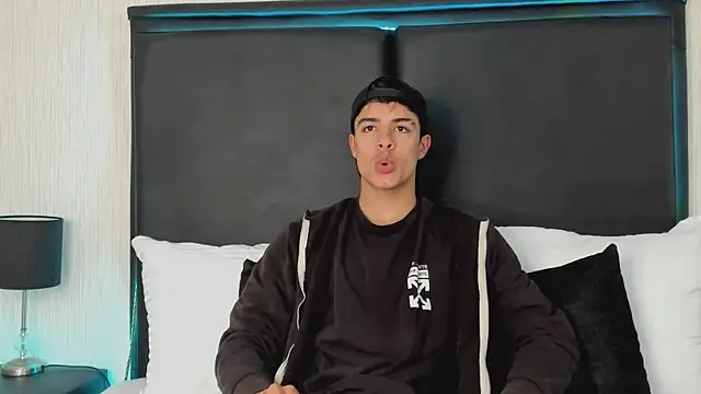 JacobBikerr online show from October 2025 12:02:01 PM