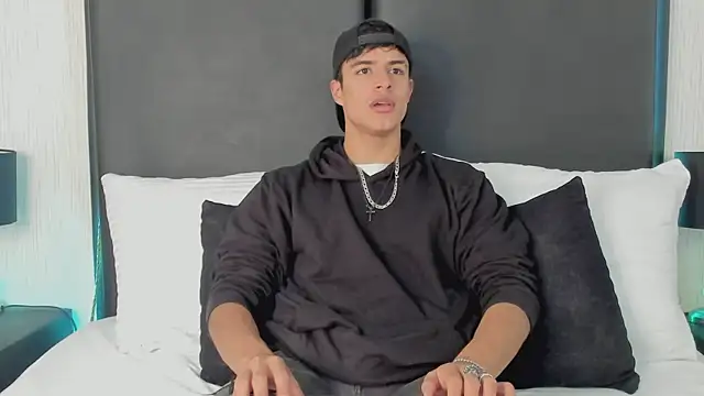 JacobBikerr online show from October 2025 11:42:02 AM