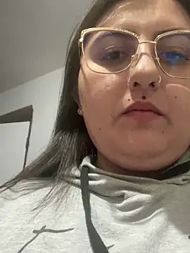 karobaby  online show from February 2026 10:18:01 PM