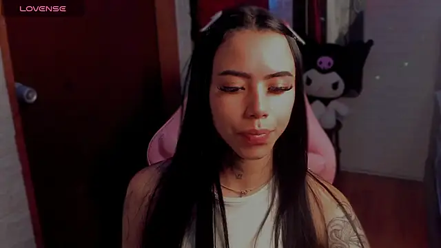 Snapshot of babee_04 chatting on September 2025 06:23:01 AM babee 04 online show from September 2025 06:23:01 AM