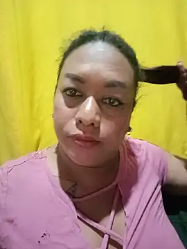EmmaKantutera online show from June 2026 11:00:01 AM