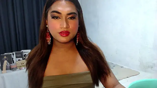 Snapshot of LastyLuna chatting on December 2025 03:18:02 AM LastyLuna online show from December 2025 03:18:02 AM