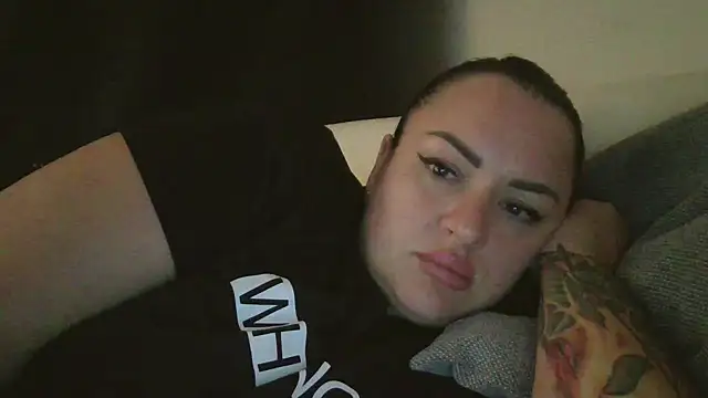 AliTemptress online show from October 2025 03:41:02 AM