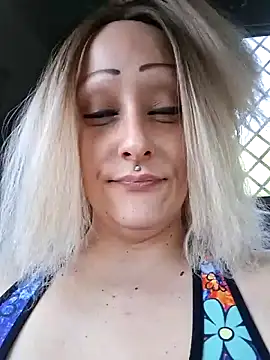 Splash Queen420 online show from April 2026 11:11:01 PM