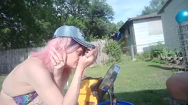 Splash Queen420 online show from May 2026 09:43:01 PM