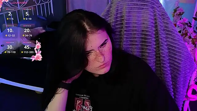 Dark Shine online show from October 2025 06:23:01 AM