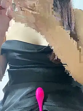 SiennaQueen18 online show from September 2025 01:00:01 AM