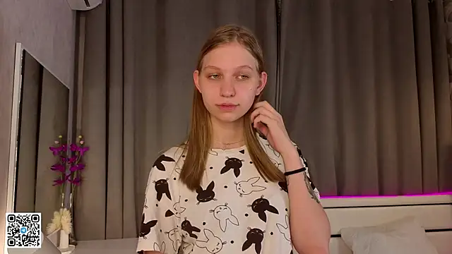 LynneHaviland online show from September 2025 06:17:01 PM