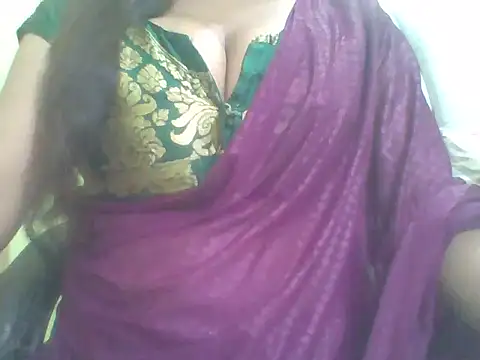 Snapshot of Hot_Rose2 chatting on June 2026 05:01:02 AM Hot Rose2 online show from June 2026 05:01:02 AM