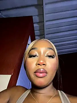 alisonn moon online show from November 2025 03:29:01 AM