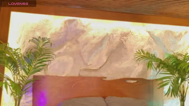 alisonn moon online show from April 2026 10:21:02 PM