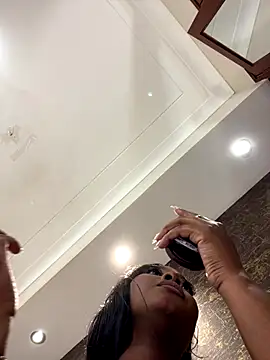 alisonn moon online show from October 2025 10:19:01 PM