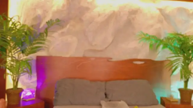 alisonn moon online show from April 2026 11:22:02 PM