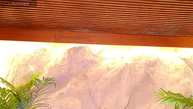 alisonn moon online show from April 2026 10:15:01 PM