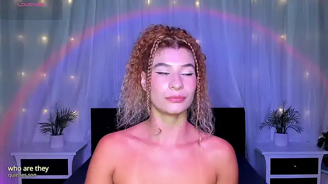 Evolet Bee online show from February 2026 12:45:01 PM