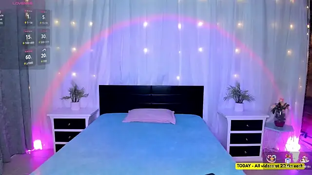 Evolet Bee online show from April 2026 12:34:01 PM