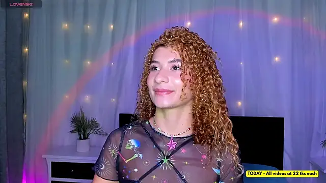 Evolet Bee online show from April 2026 12:32:02 PM