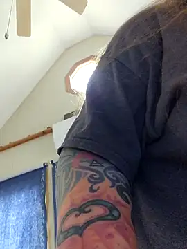 Love86Emily online show from April 2026 06:23:01 PM