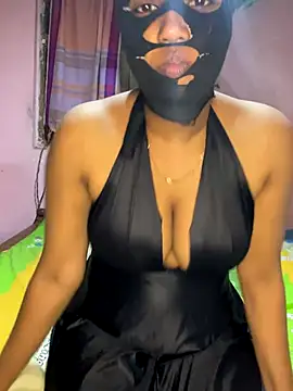 Snapshot of Sadaru_ chatting on October 2025 01:45:02 PM Sadaru  online show from October 2025 01:45:02 PM