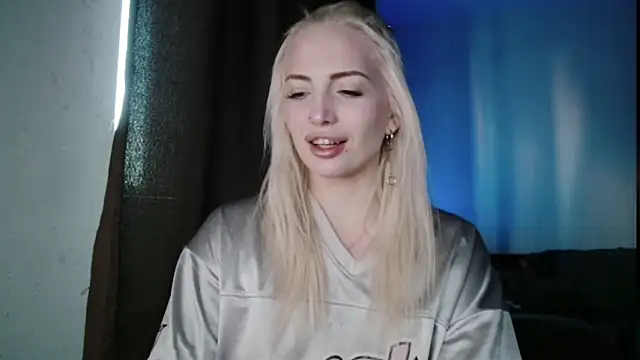 Snapshot of SpaceMarsi chatting on March 2026 02:12:02 AM SpaceMarsi online show from March 2026 02:12:02 AM