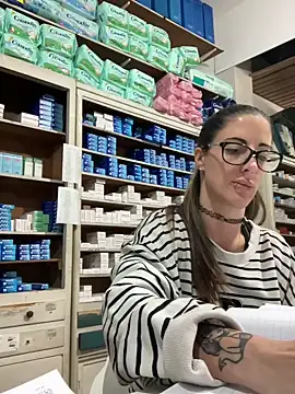 ferchule7 online show from November 2025 05:28:02 PM