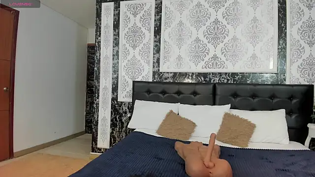 irenne wilsonn online show from December 2025 12:44:02 PM