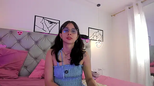 Naughty Couple83 online show from March 2026 03:59:01 PM