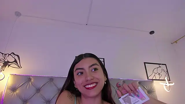 Naughty Couple83 online show from February 2026 08:17:02 PM