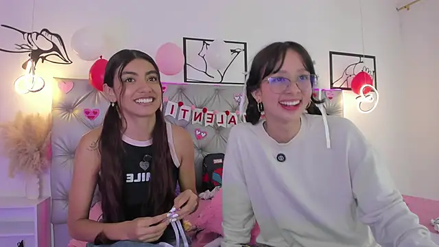 Naughty Couple83 online show from February 2026 03:31:02 PM