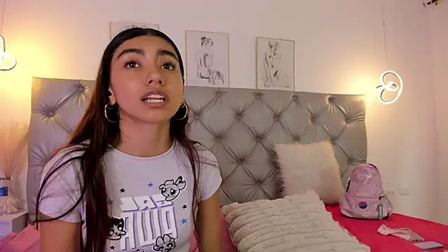 Naughty Couple83 online show from May 2026 07:06:01 PM