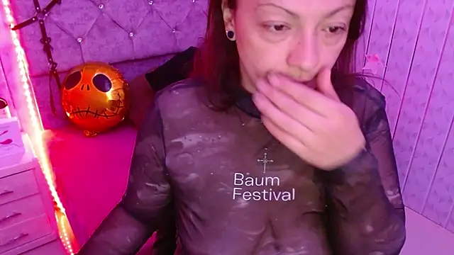 Snapshot of Susanahotsexxx chatting on October 2025 09:27:01 PM Susanahotsexxx online show from October 2025 09:27:01 PM