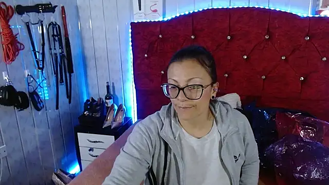 Snapshot of Susanahotsexxx chatting on November 2025 11:27:02 PM Susanahotsexxx online show from November 2025 11:27:02 PM