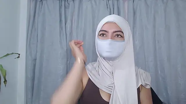 jade nassar online show from April 2026 11:53:01 PM